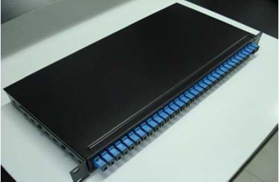 16 channel dense wavelength division multiplexer